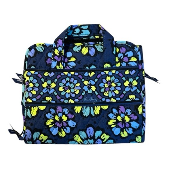 Vera Bradley Handbags - Vera Bradley Hanging Travel Organizer